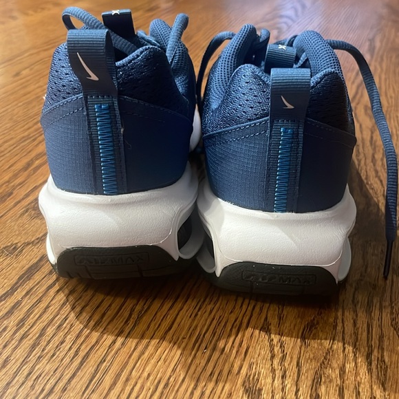 Nike Air Max INTRLK LITE - size 7Y- color:Mystic Navy, White, Bleu Marine Mystic - Picture 3 of 9